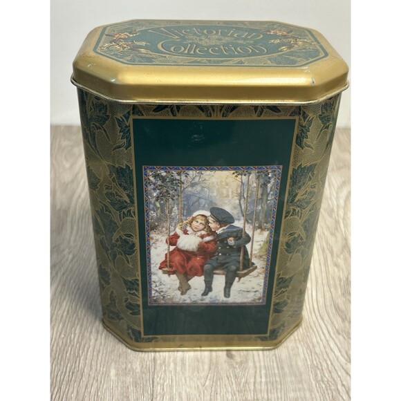 Set Of 3 Assorted Vintage Metal Christmas Tins Holidays Winter Victorian - Picture 9 of 14